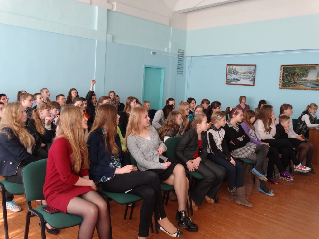 Тур “Праз бібліятэку да дабра і свету” . Прыпынкі Вараб’евічы і Любча