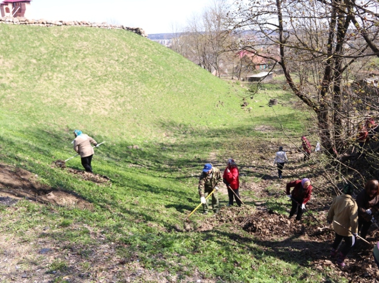 Праца на зямлі стварае прыгажосць …