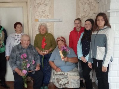 Славим возраст золотой
