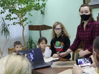 Майстар-клас ад Юліі Літавар. «Малюнак. Творчасць, якая радуе»