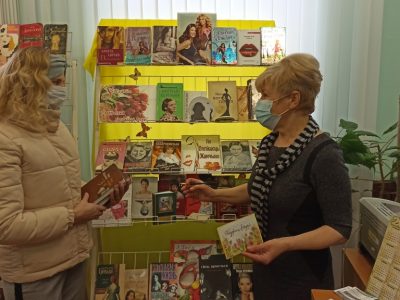 Выстава-віншаванне “Весна и женщина похожи”