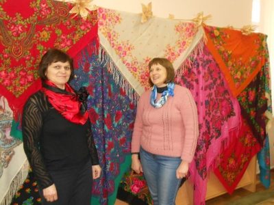 Майстар-клас  “Як прыгожа завязать хусцінку”