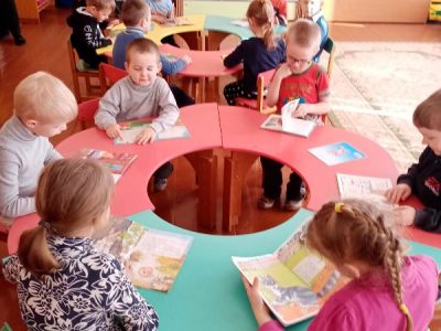 У госці да казкі з Уселюбскай бібліятэкай
