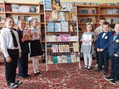 Час літаратурнага чытання да Дня Маці
