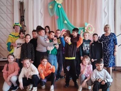 «Вместе весело шагать!» — праздник дружбы и веселья в Кошелевской сельской библиотеке