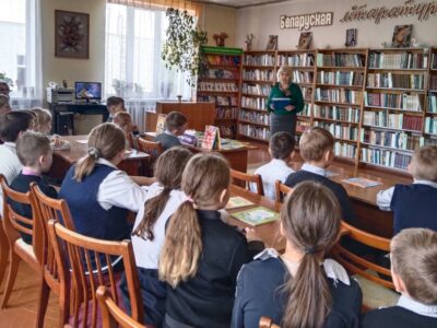 Сямейныя каштоўнасці – у цэнтры ўвагі: у Кашалеўскай сельскай бібліятэцы прайшоў урок дабрыні «Мая сям’я»