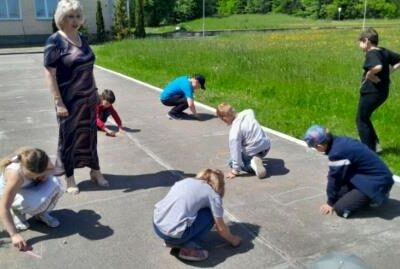 Конкурс малюнкаў на асфальце «Намалюй казку»